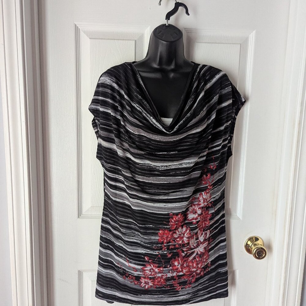 Rafaella semi sheer top with white tank top - xl